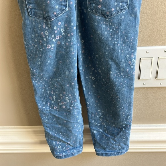 Osh Kosh Toddler Girls Daisy Print Classic Denim Overalls Size 4T - Picture 7 of 9